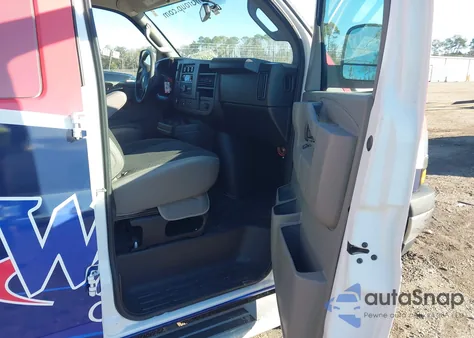 2023 Chevrolet Express Cargo Rwd 2500 Regular Wheelbase Wt z USA, uszkodzony, nr VIN 1GCWGAFP1P1133094